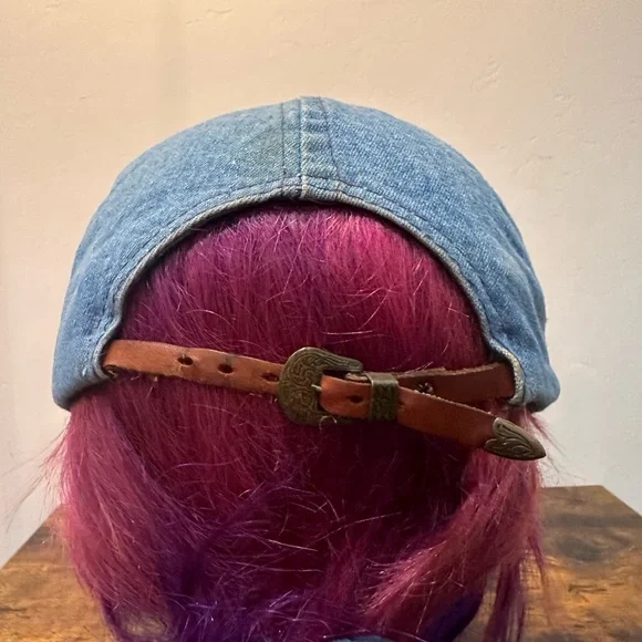 All are 15$ unless stated otherwise - Picture 2 of 16